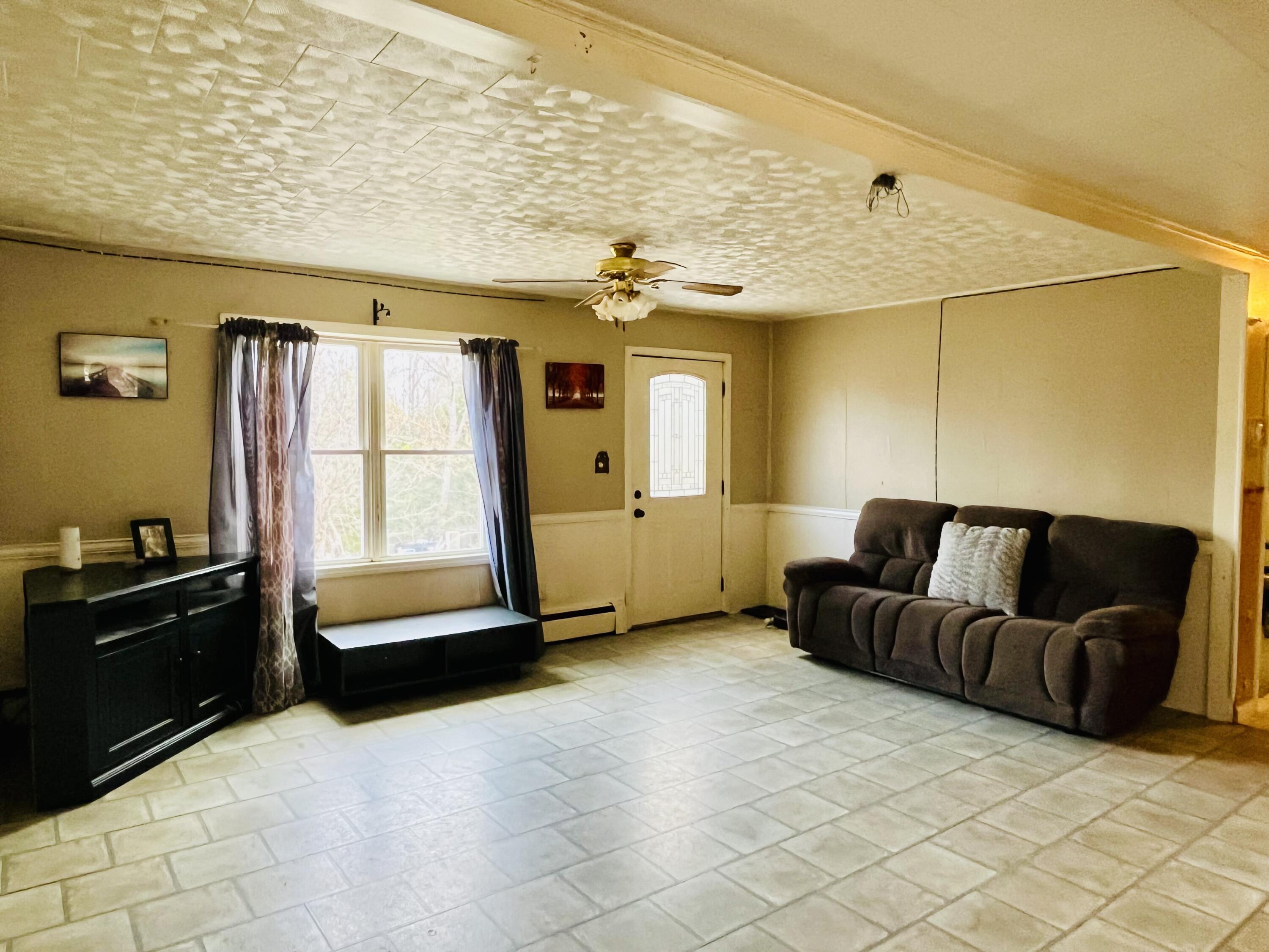 516 Greenwood Road Norway, ME 04268 - Photo 9 of 28 IMG_3197