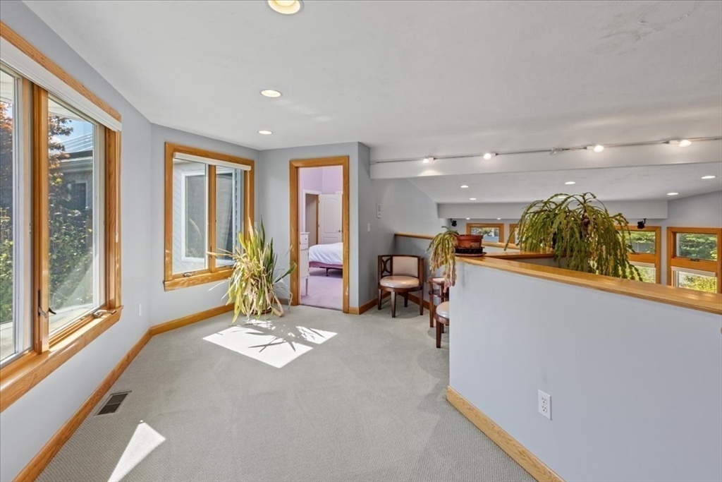 2 Thompson Road Foxboro, MA 02035 - Photo 20 of 40