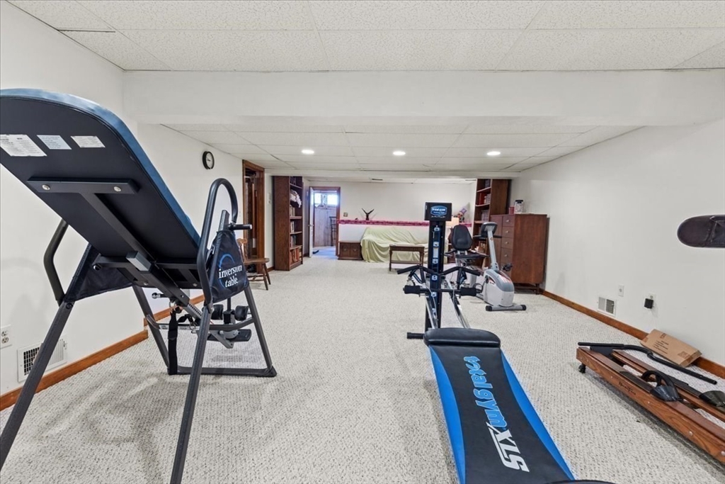 2 Thompson Road Foxboro, MA 02035 - Photo 26 of 40