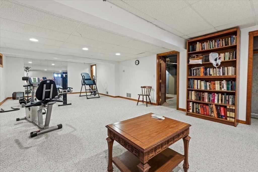 2 Thompson Road Foxboro, MA 02035 - Photo 27 of 40