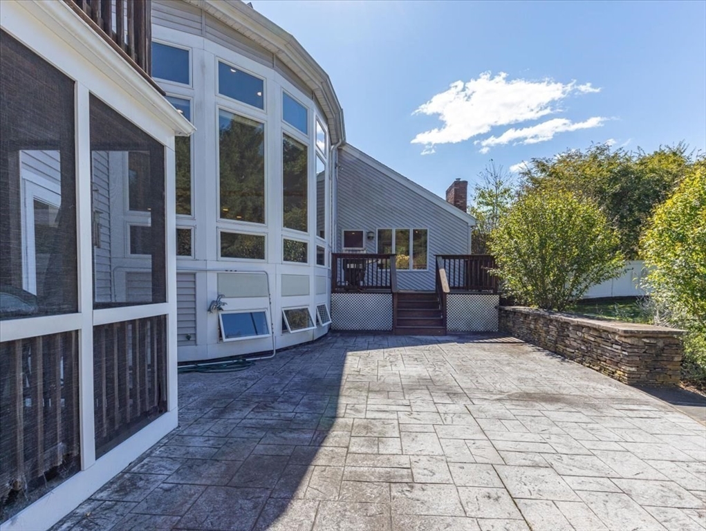 2 Thompson Road Foxboro, MA 02035 - Photo 29 of 40