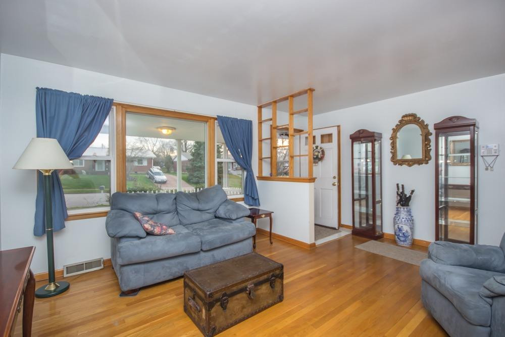 749 Kingston Road Lexington, KY 40505 - Photo 1 of 25 Photo 1