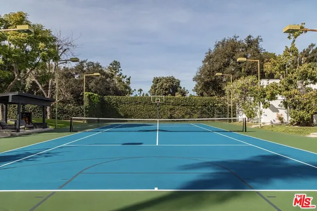 $126,000 | 624 North Beverly Drive, Beverly Hills, CA 90210