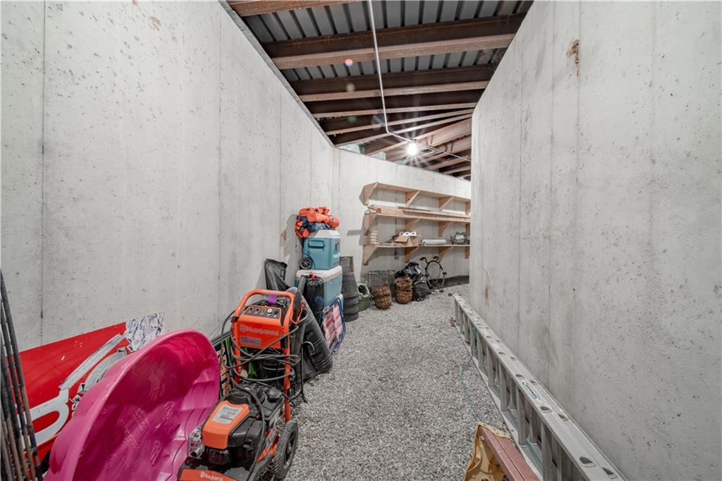 1955 Alec Mountain Road Clarkesville, GA 30523 - Photo 82 of 110 a utility room with dryer and washer