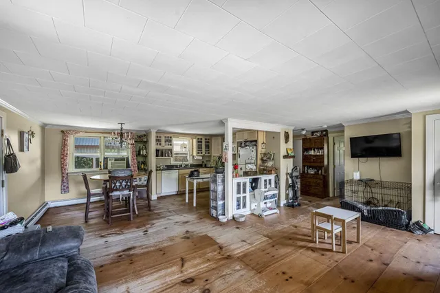 $929,000 | 5825 Highway 30, Townshend, VT 05359