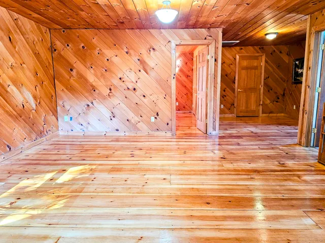 $929,000 | 5825 Highway 30, Townshend, VT 05359