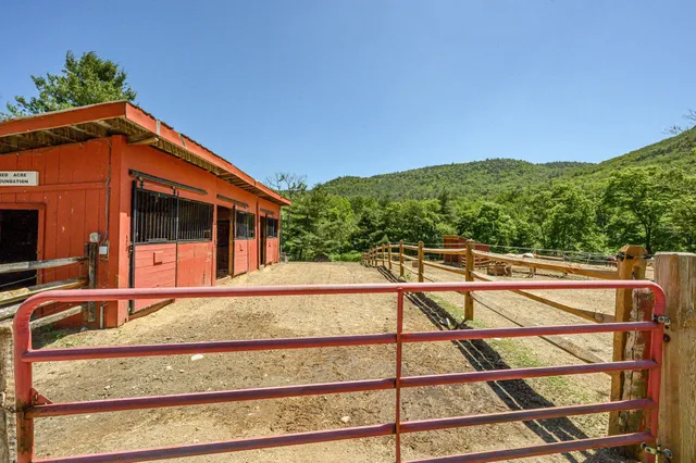 $929,000 | 5825 Highway 30, Townshend, VT 05359