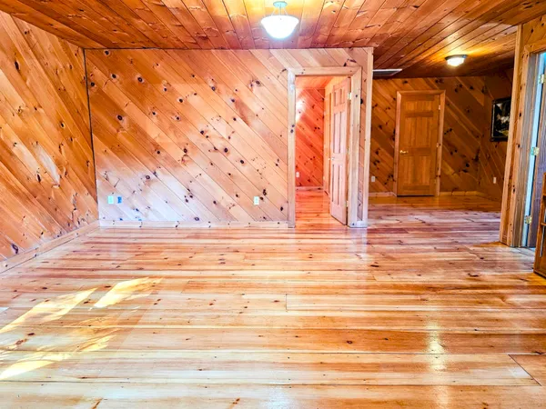 $869,000 | 5825 Highway 30, Townshend, VT 05359