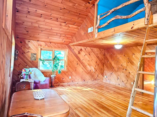 $929,000 | 5825 Highway 30, Townshend, VT 05359