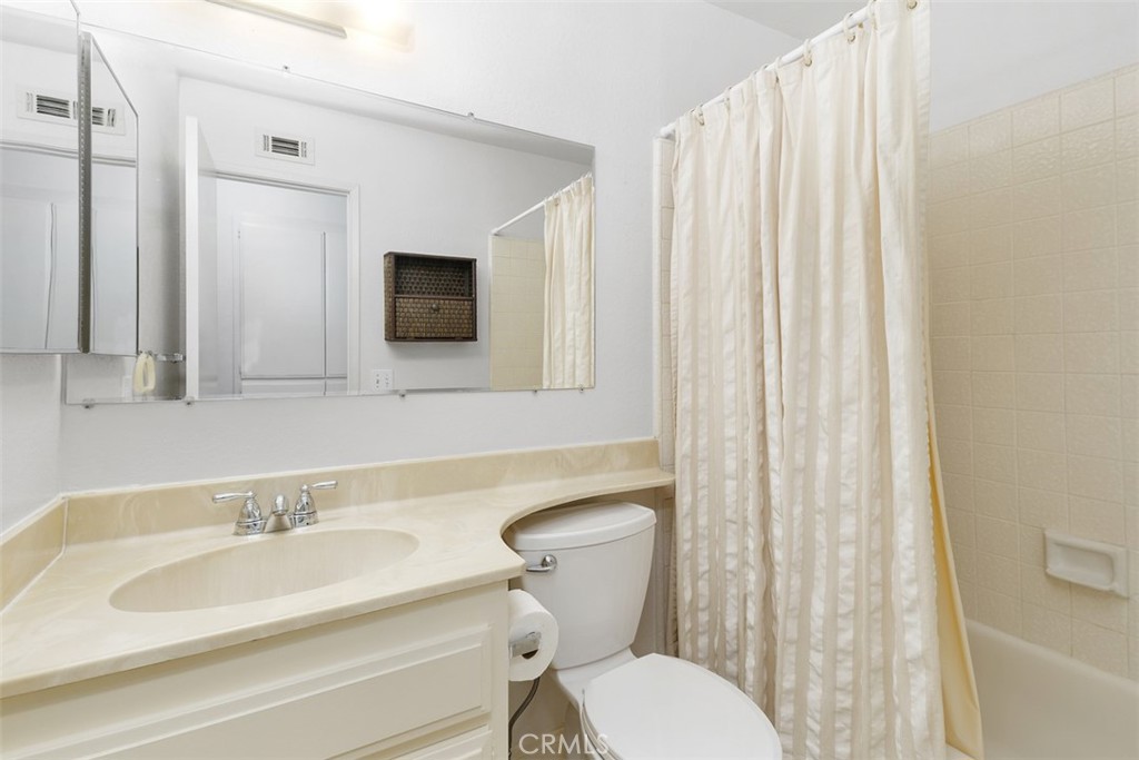 2797 Persimmon Place Riverside, CA 92506 - Photo 18 of 23