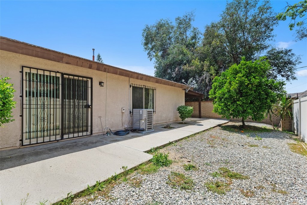2797 Persimmon Place Riverside, CA 92506 - Photo 22 of 23