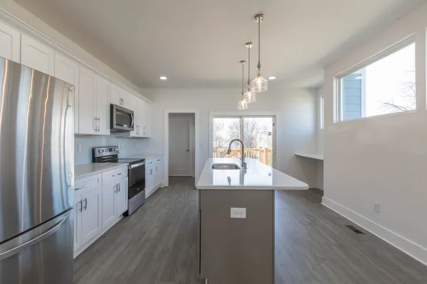 $2,745 | 1713 A Simpkins Street, Nashville, TN 37208