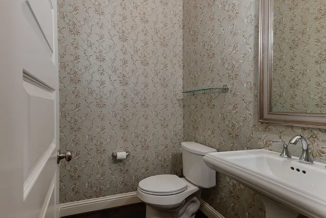 a bathroom with a sink and a toilet