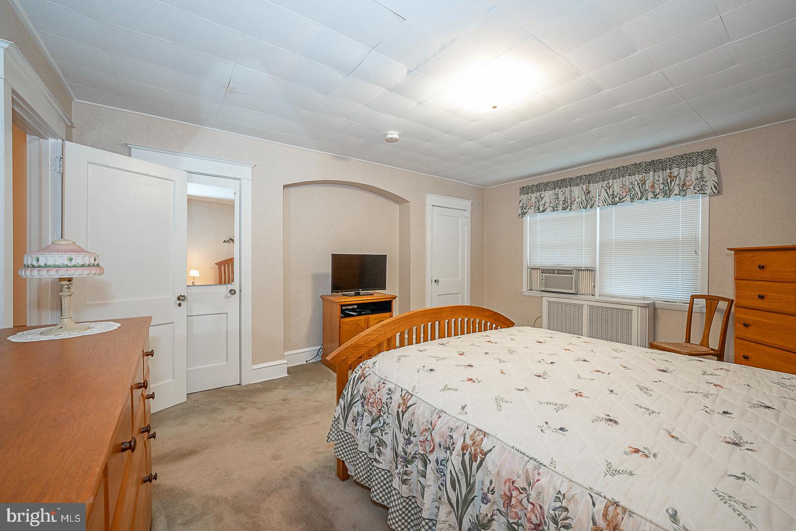 202 Kent Road Upper Darby, PA 19082 - Photo 13 of 27 2 closets in Primary