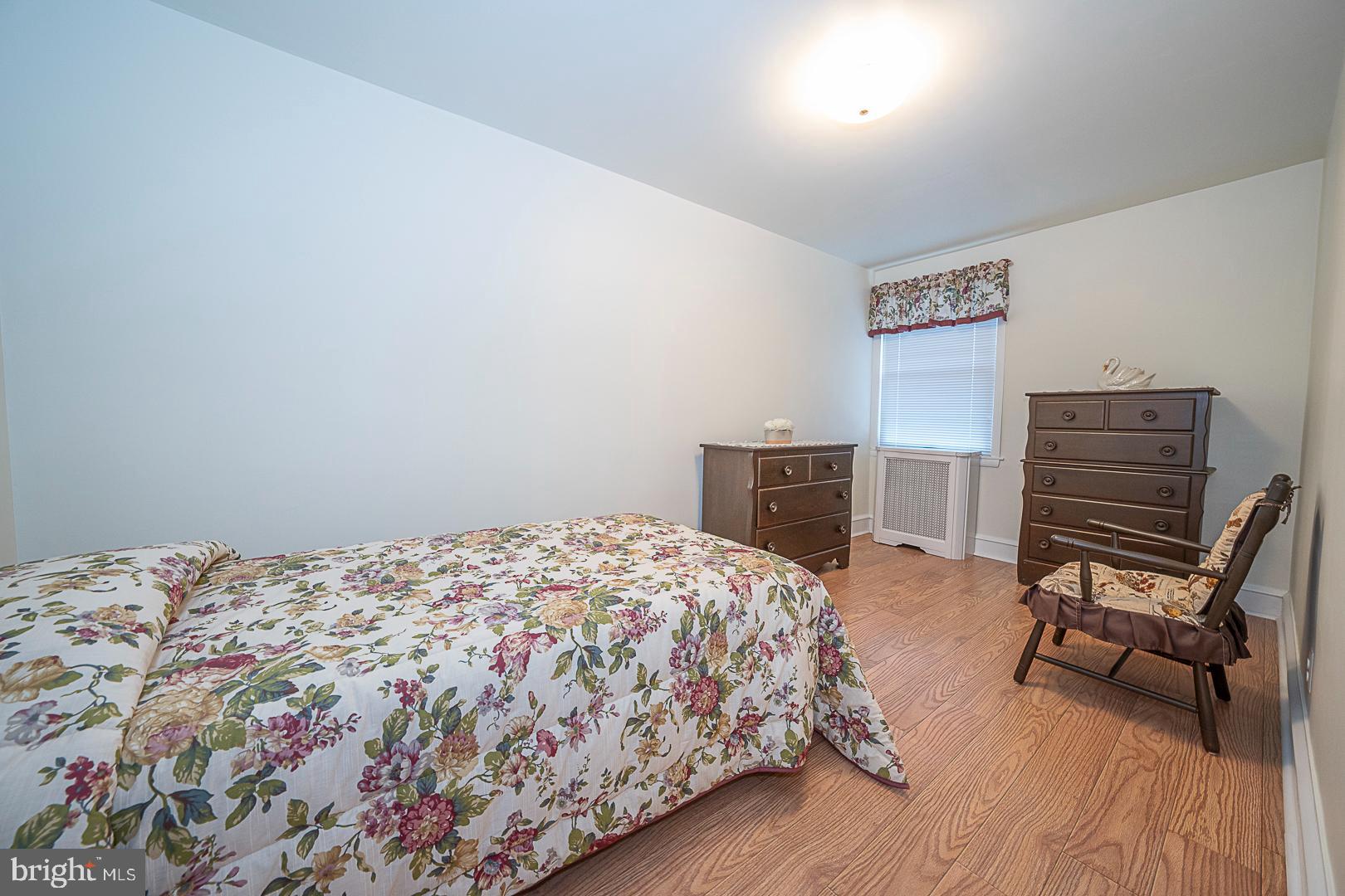 202 Kent Road Upper Darby, PA 19082 - Photo 19 of 27 3rd Bedroom