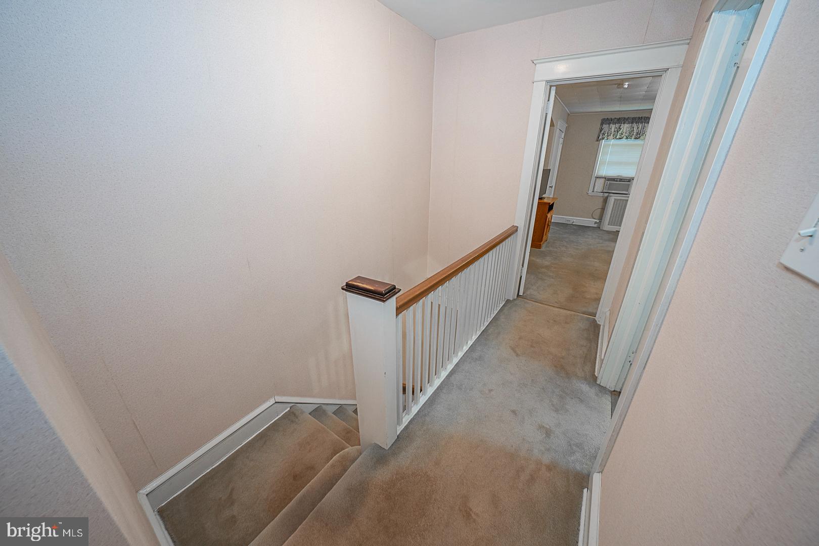 202 Kent Road Upper Darby, PA 19082 - Photo 20 of 27 hallway