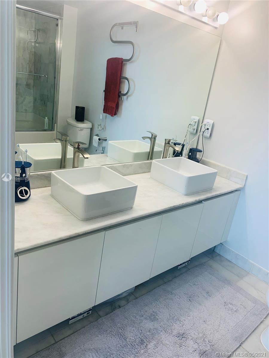 601 Northeast 36th Street, Unit 1307 Miami, FL 33137 - Photo 8 of 15