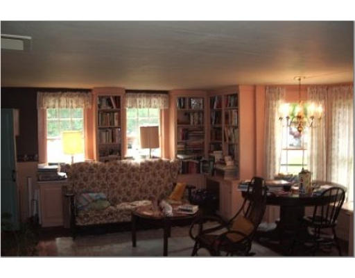 131 W Road Petersham, MA 01366 - Photo 7 of 15