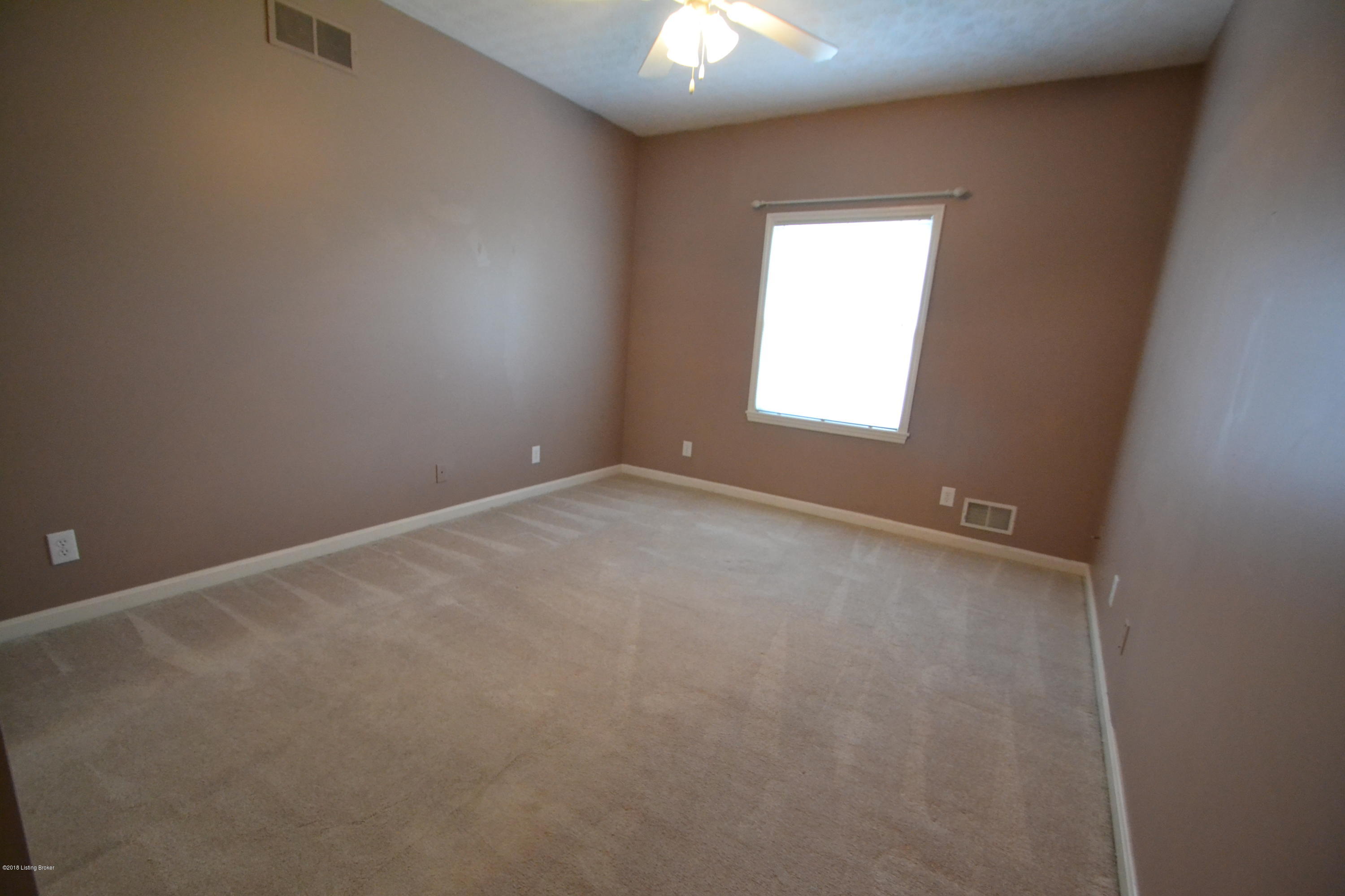 3116 Hendon Road Louisville, KY 40220 - Photo 10 of 41 DSC_0437