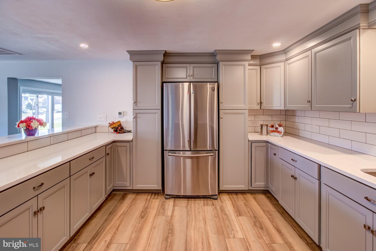 29 Alton Road Hamilton, NJ 08619 - Photo 12 of 39
