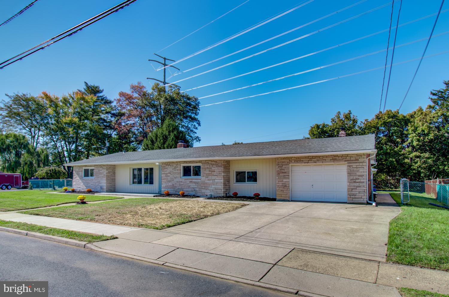 29 Alton Road Hamilton, NJ 08619 - Photo 3 of 39