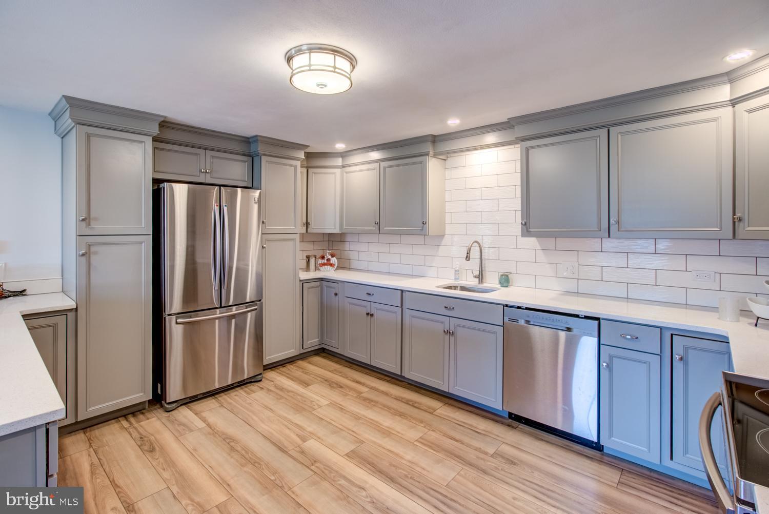 29 Alton Road Hamilton, NJ 08619 - Photo 10 of 39