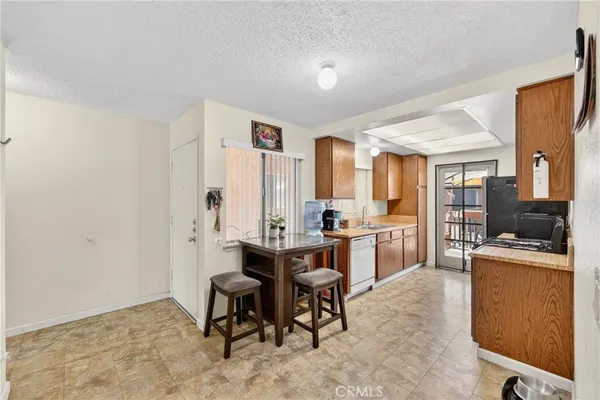 $495,000 | 5905 Rosemead Boulevard, Unit 21, Pico Rivera, CA 90660