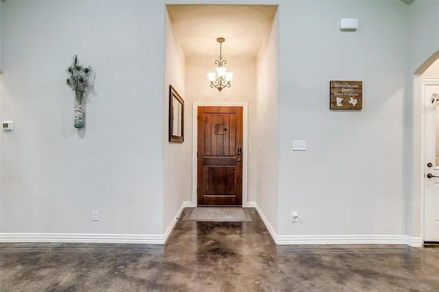 $299,000 | 505 N Avenue East, Springtown, TX 76082