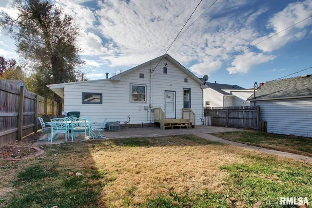 $119,900 | 1615 Maple Street, Quincy, IL 62301