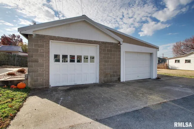 $119,900 | 1615 Maple Street, Quincy, IL 62301