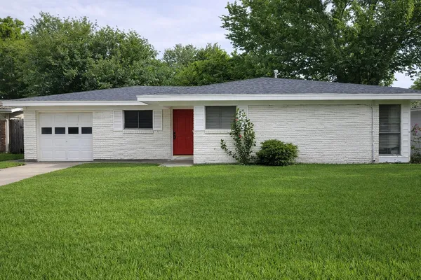 $1,495 | 2118 17th Avenue North, Texas City, TX 77590