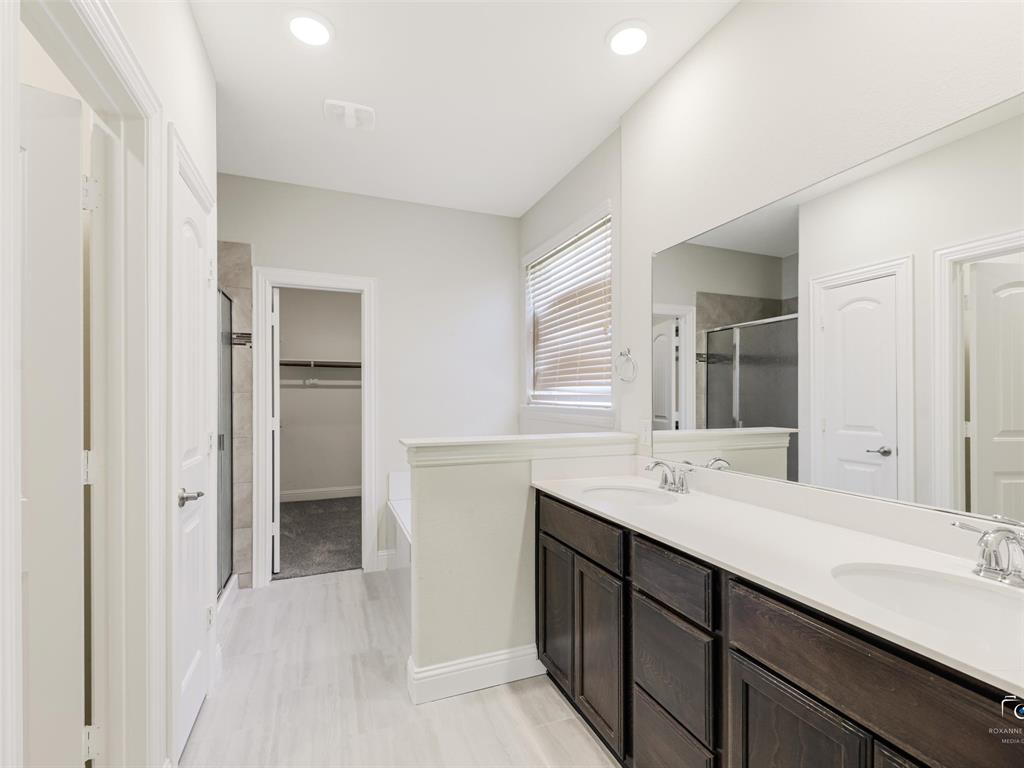3820 Kendall Road Melissa, TX 75454 - Photo 20 of 39 Primary Bathroom