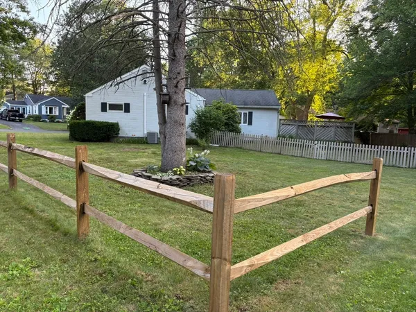 $325,000 | 322 Holcomb Road, Springfield, MA 01118