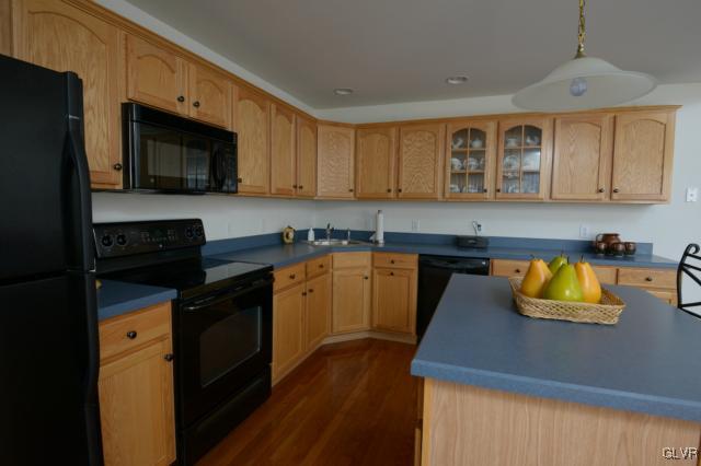 4140 Walter Road Bethlehem, PA 18020 - Photo 4 of 21 a kitchen with a sink a stove and cabinets