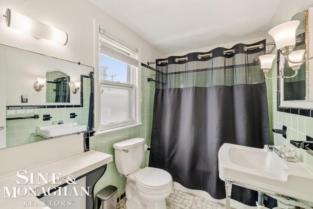 454 Alter Road Detroit, MI 48215 - Photo 20 of 31 Gallery Image 20