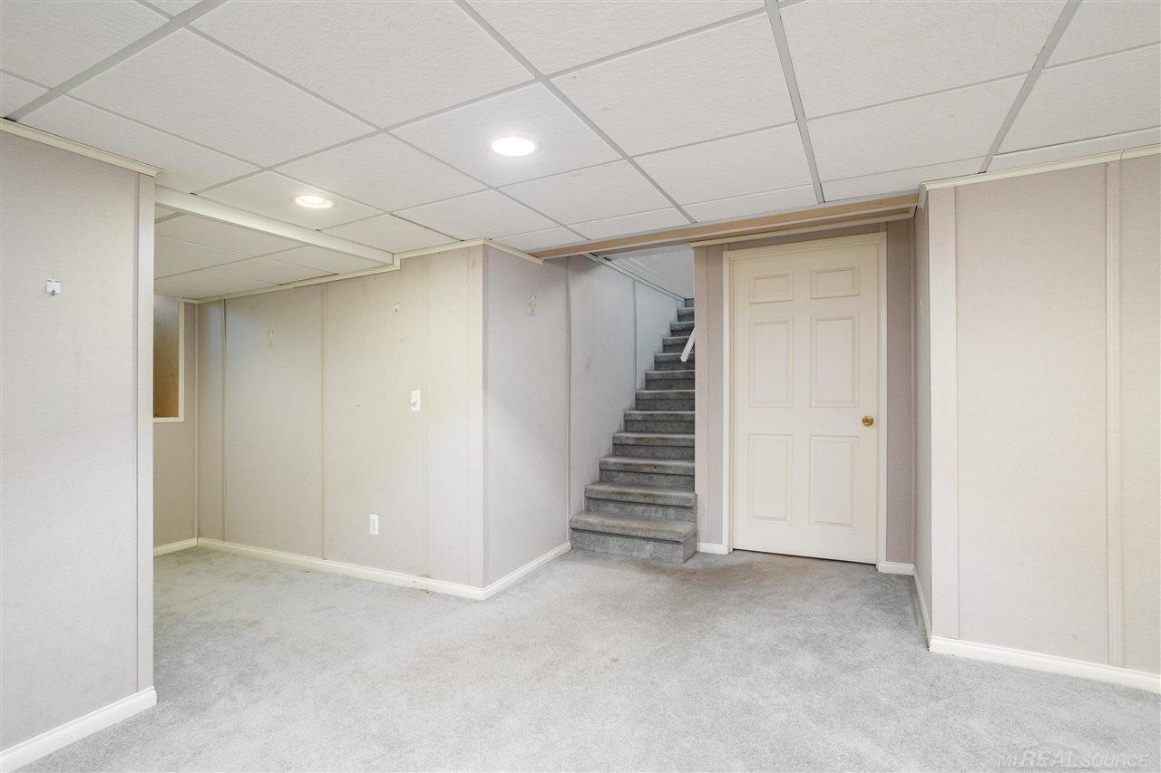 167 Moross Road Grosse Pointe, MI 48236 - Photo 49 of 71 50065932-48.JPG