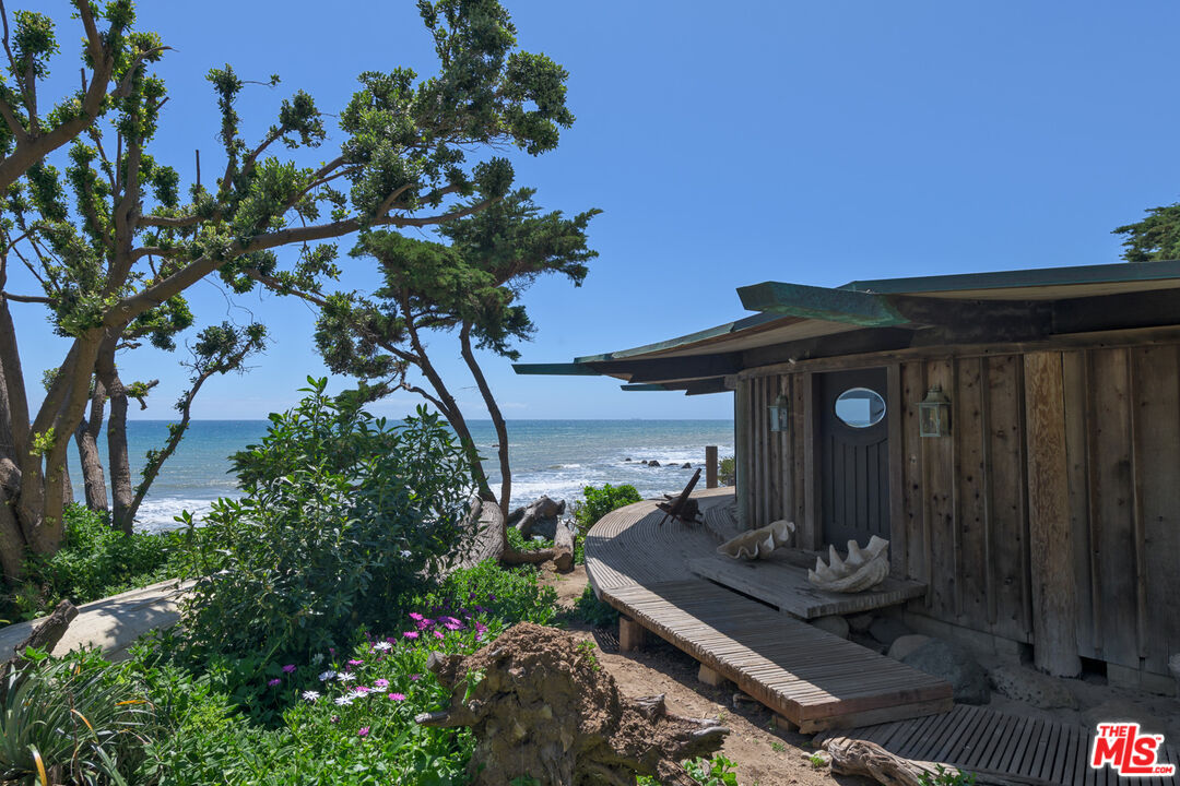 33604 Pacific Coast Highway Malibu, CA 90265 - Photo 5 of 46