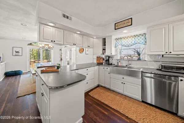 $395,000 | 18059 Highway 706, Montrose, PA 18801
