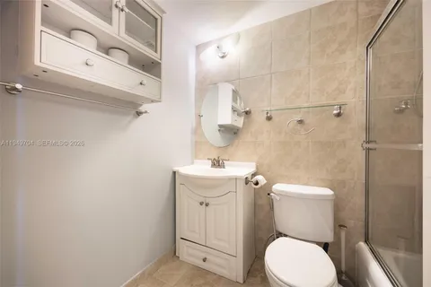 $305,000 | 7441 Wayne Avenue, Unit 2B, Miami Beach, FL 33141