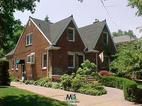 983 Fisher Road Grosse Pointe, MI 48230 - Photo 1 of 9 782817.JPG
