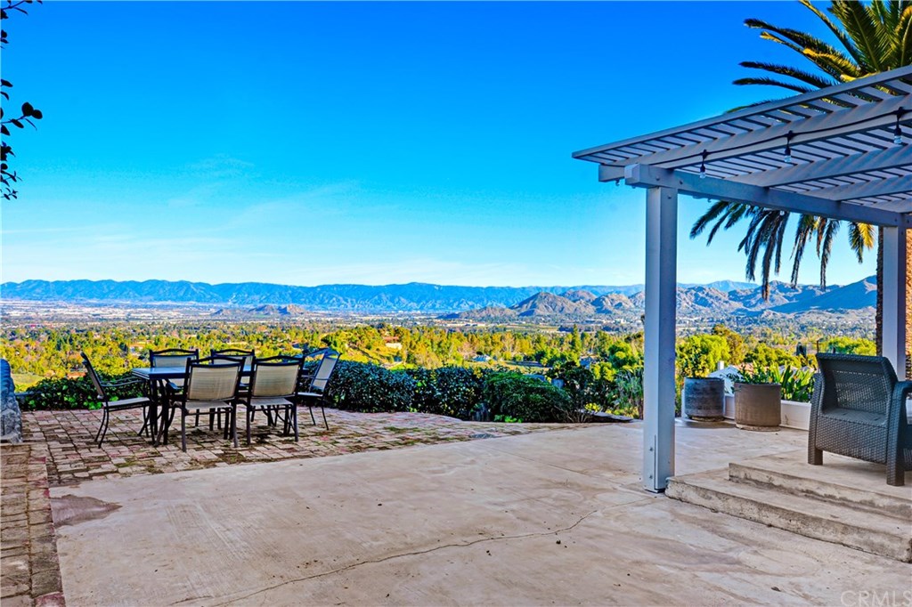 2257 El Capitan Drive Riverside, CA 92506 - Photo 38 of 41