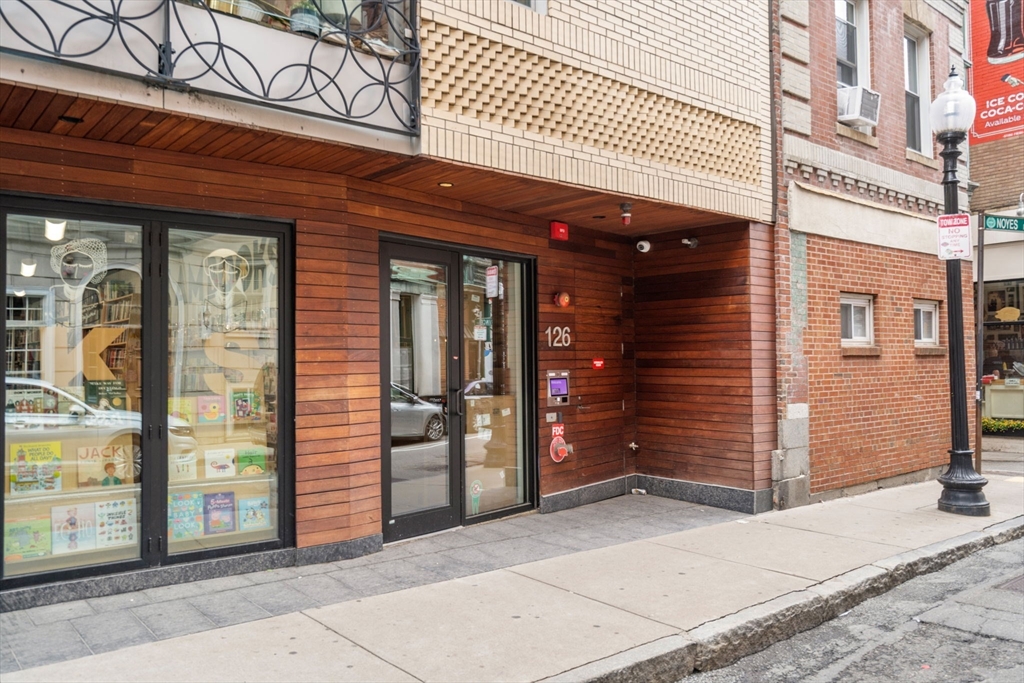 126 Salem Street, Unit 3 Boston, MA 02113 - Photo 1 of 22 a view of a building with glass door