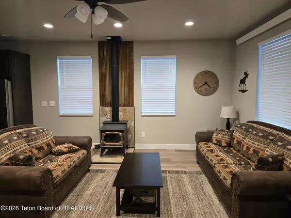 $680,000 | 77034 Highway 89, Smoot, WY 83126