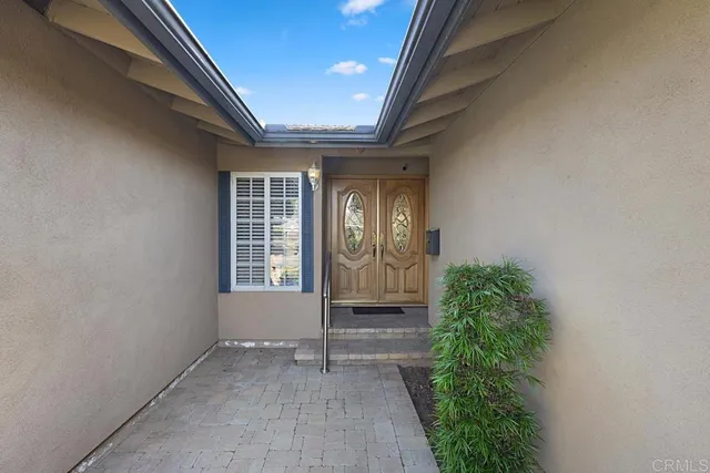 a view of an entryway of house