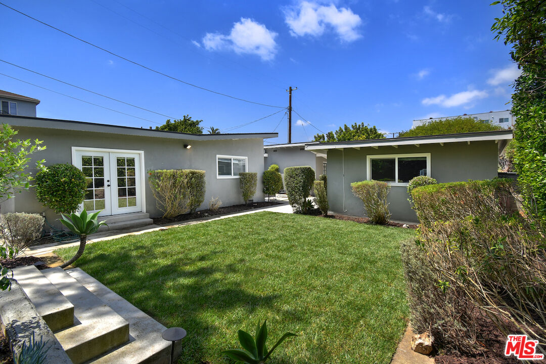 7014 Ramsgate Avenue Los Angeles, CA 90045 - Photo 39 of 41