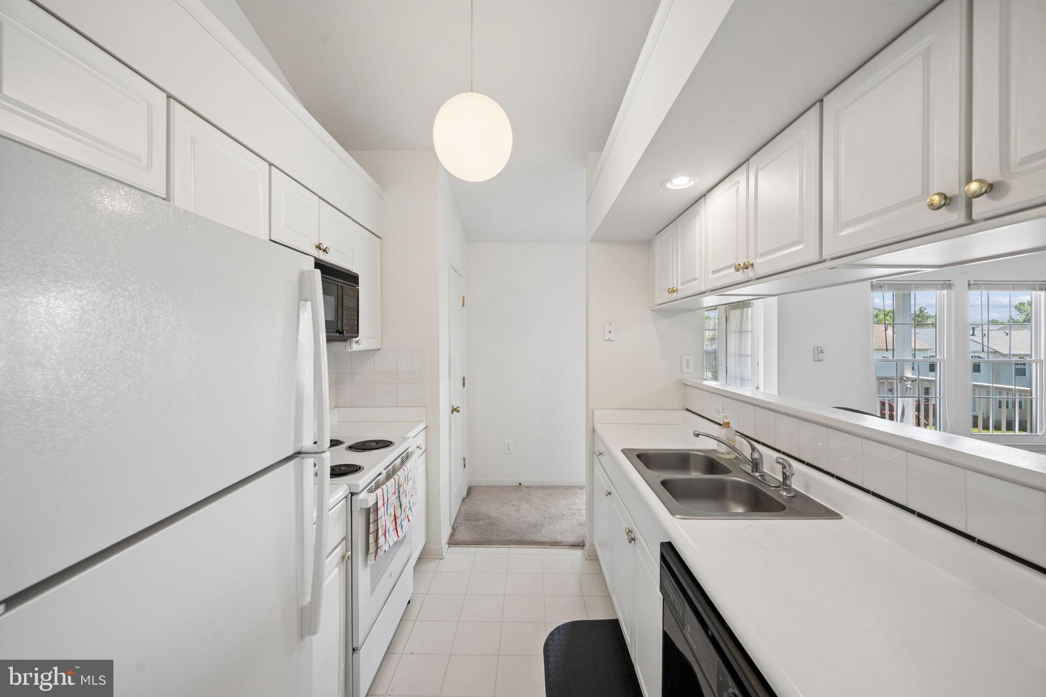 7653 Gladstone Road, Unit 57653 Windsor Mill, MD 21244 - Photo 20 of 39