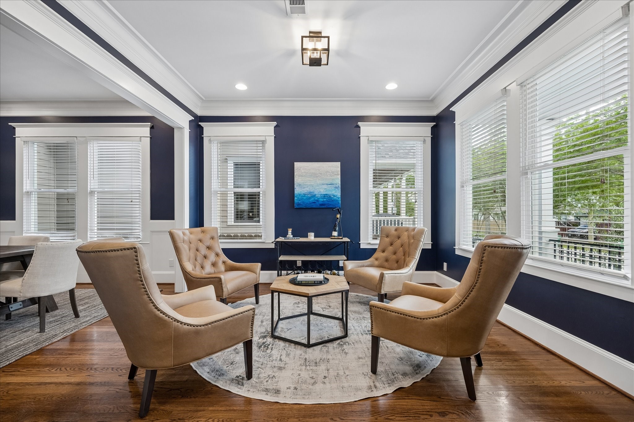 621 West 15th Street Houston, TX 77008 - Photo 16 of 37 The formal living room features beautiful views of the front porch and is bathed in natural light from expansive windows.