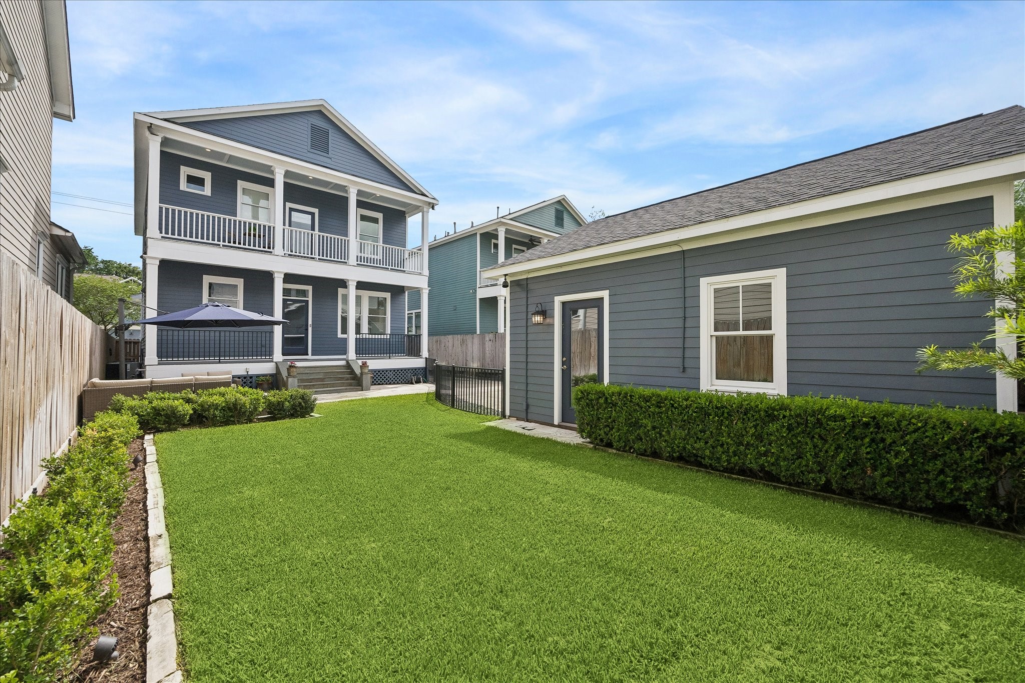 621 West 15th Street Houston, TX 77008 - Photo 29 of 37 Look at all of this green space! Your loved ones are going to love to run and play outside.