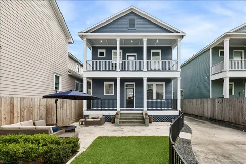 $1,085,000 | 621 West 15th Street, Houston, TX 77008