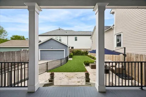 $1,085,000 | 621 West 15th Street, Houston, TX 77008